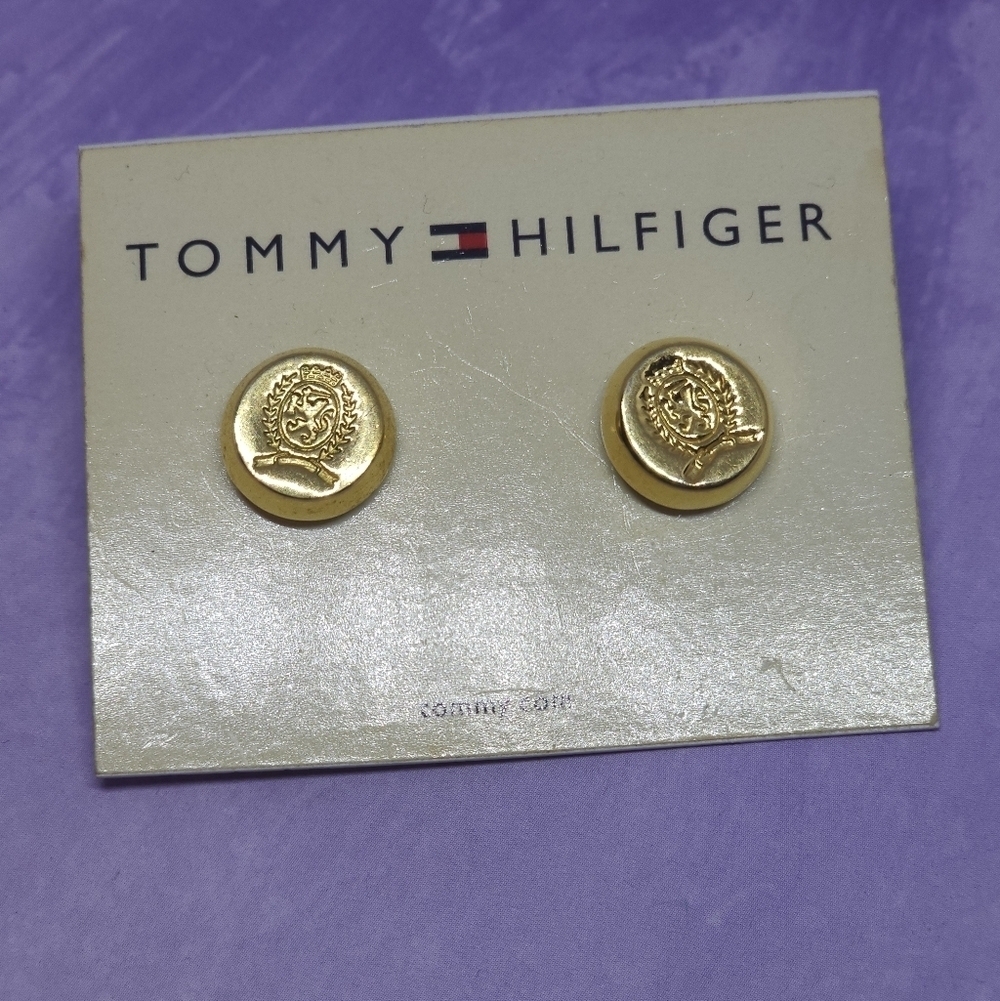 👍5 For $20 Tommy Hilfiger Gold Tone Stud Earrings